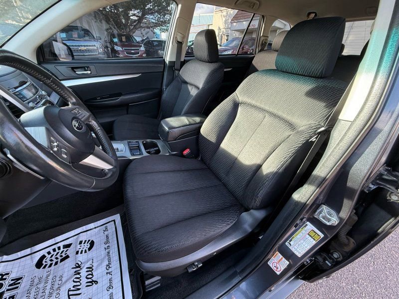 Used 2010 Subaru Outback 2.5i Premium image 12