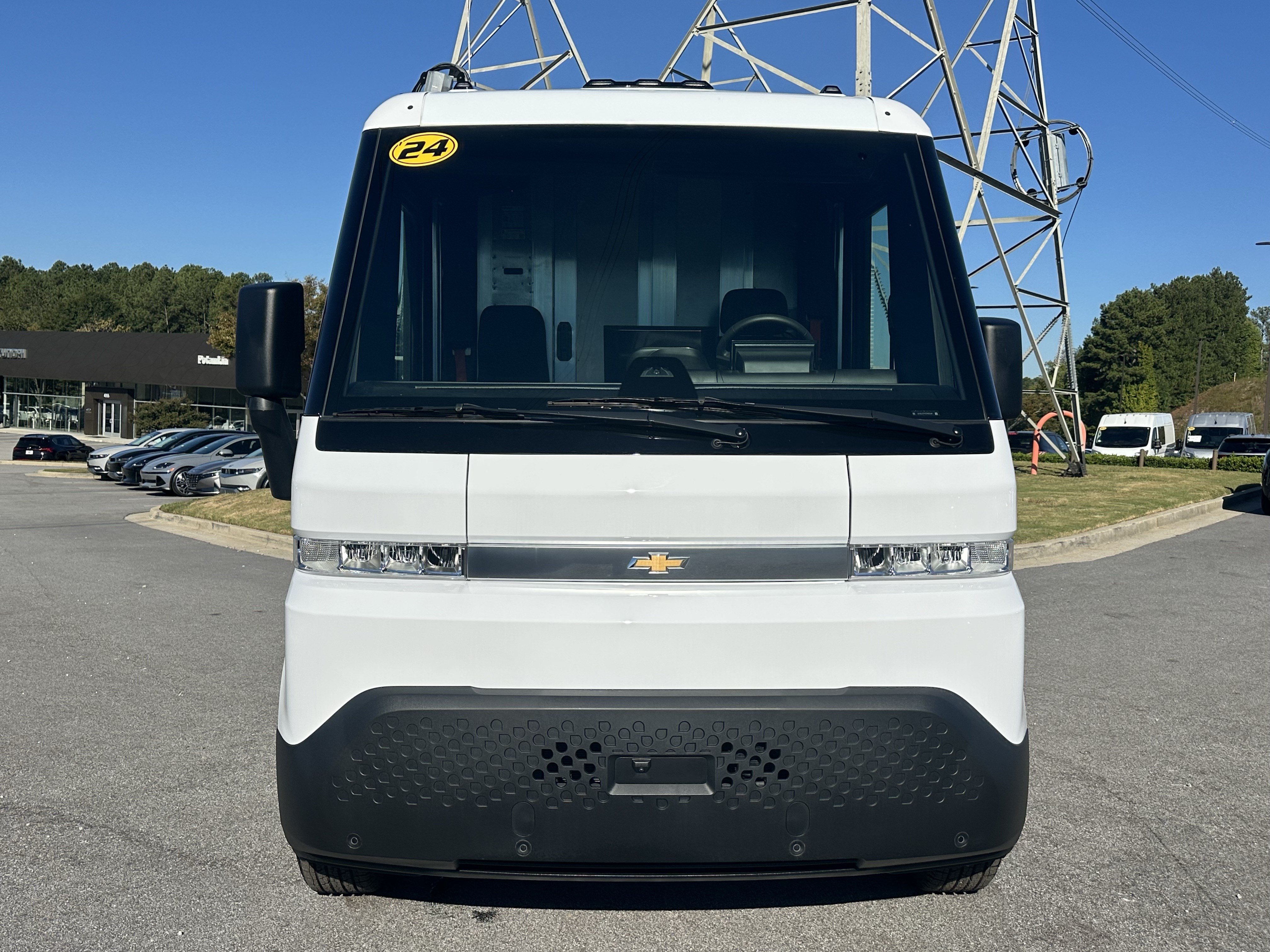Used 2025 Chevrolet Brightdrop 600 AWD/4WD image 2