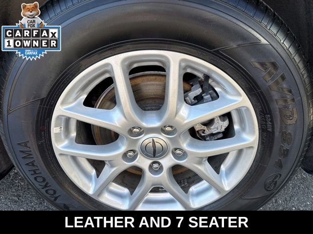 Used 2024 Chrysler Pacifica Touring-L FWD image 11