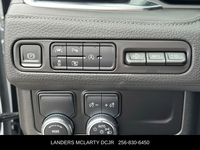 Used 2024 GMC Yukon XL Denali image 25