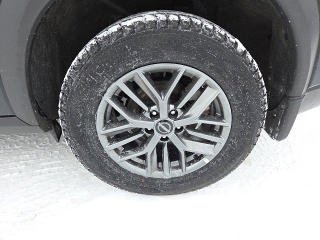 Used 2022 Nissan Rogue S image 55