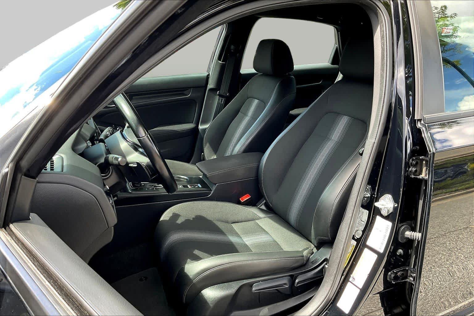 Used 2025 Honda Civic Sport image 8