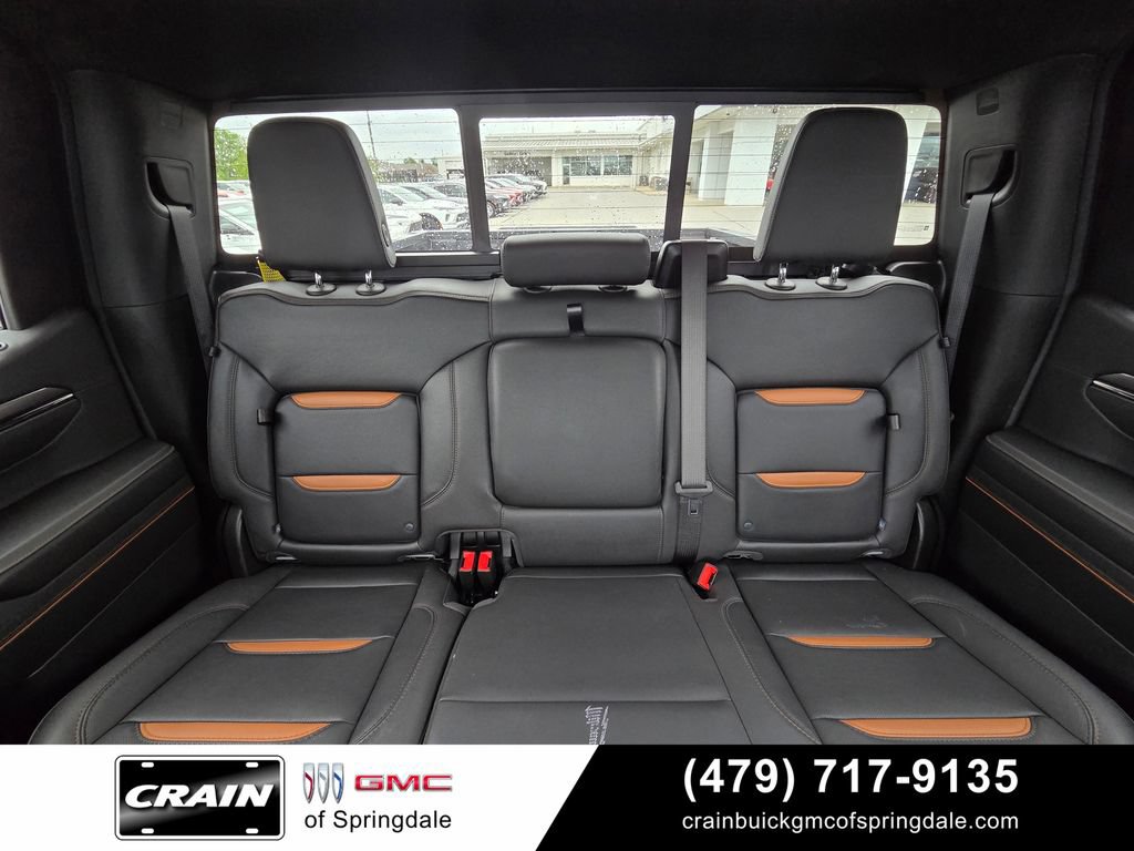 Used 2024 GMC Sierra 1500 AT4 w/ Technology Package AWD/4WD image 29
