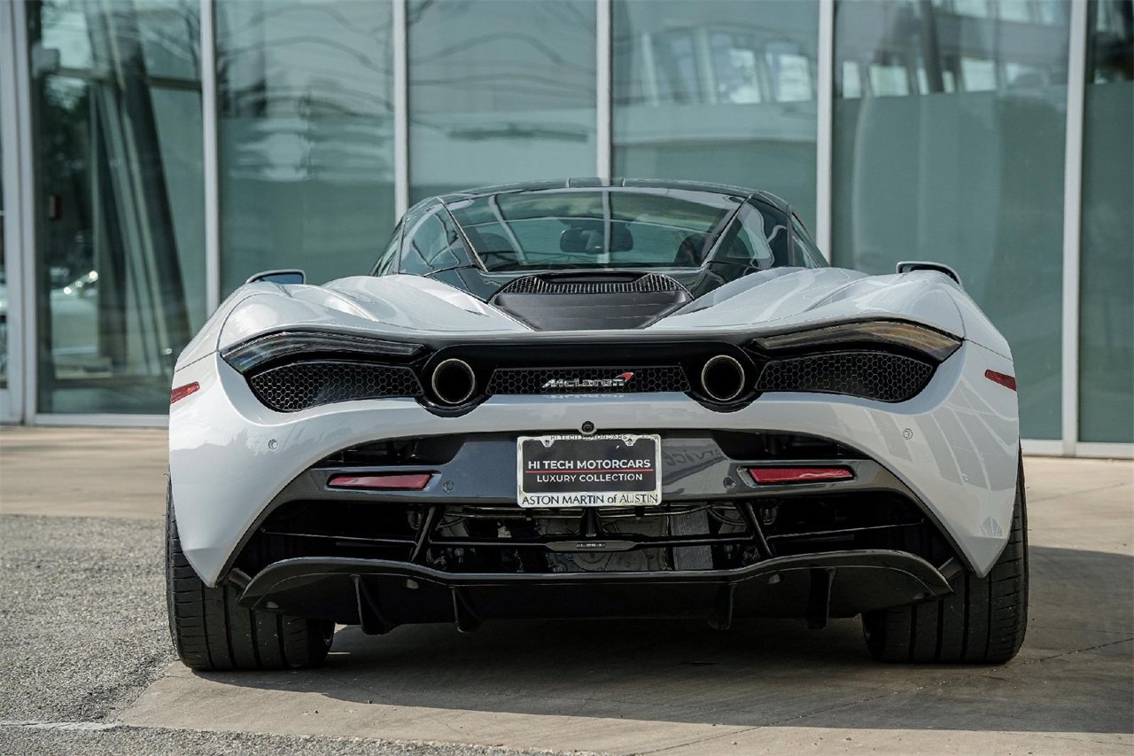 Used 2018 McLaren 720S image 12