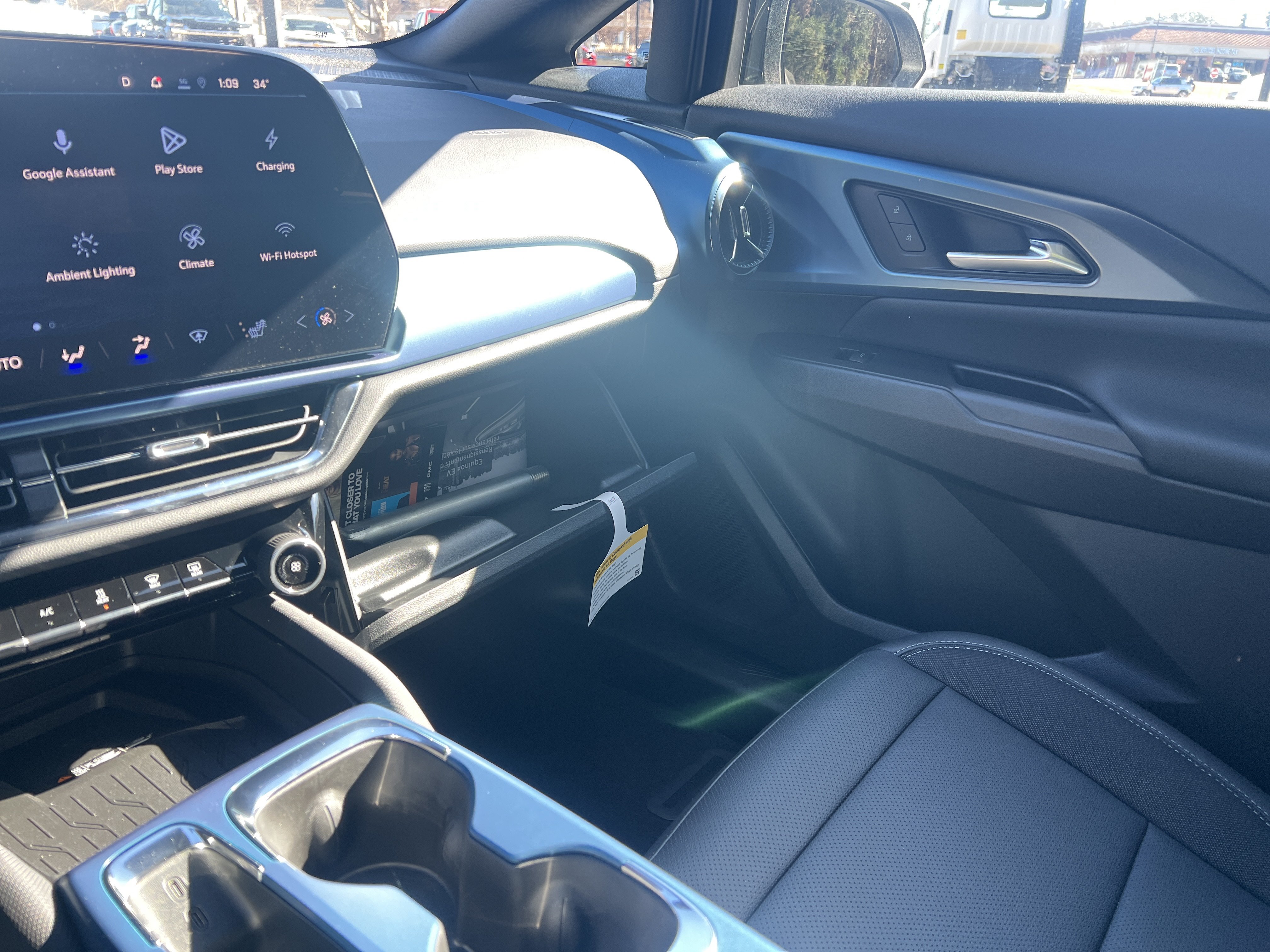 New 2026 Chevrolet Equinox EV LT AWD/4WD image 30