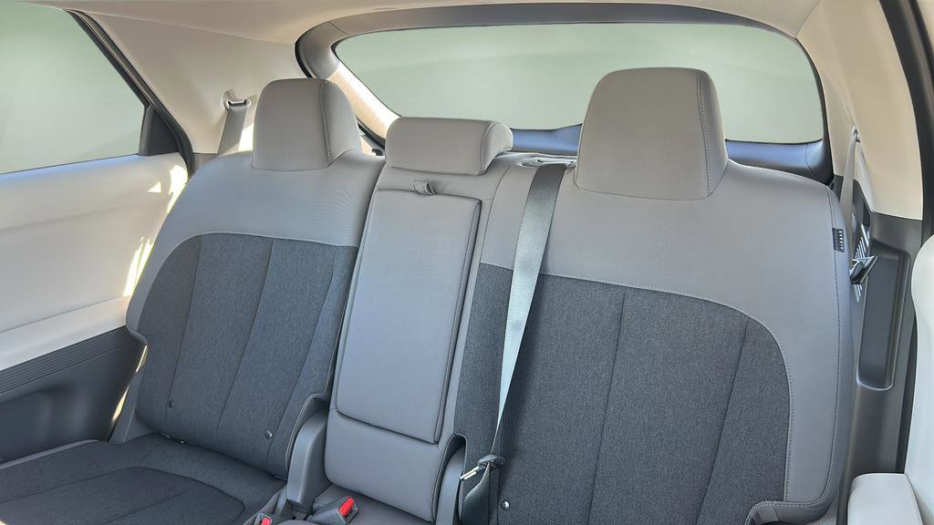 Certified 2025 Hyundai Ioniq 5 SE image 12