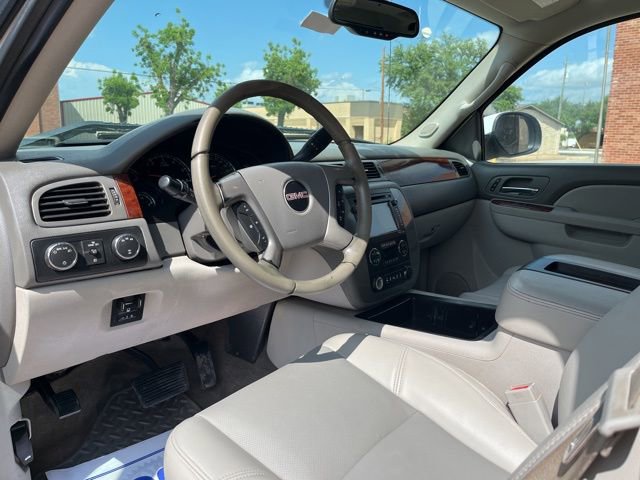 Used 2013 GMC Sierra 2500 SLT w/ Entertainment Package AWD/4WD image 11