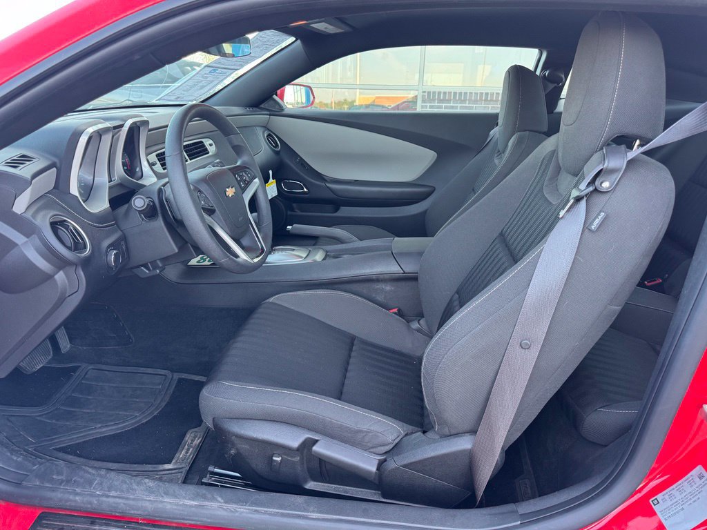 Used 2015 Chevrolet Camaro LS RWD image 10