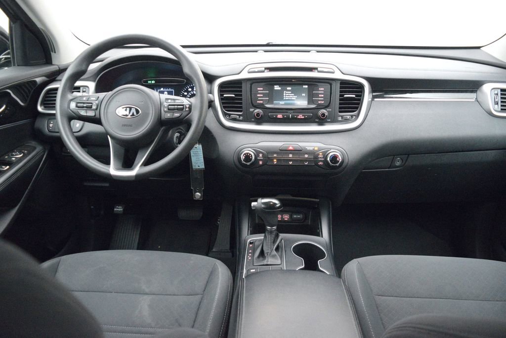 Used 2016 Kia Sorento LX image 17