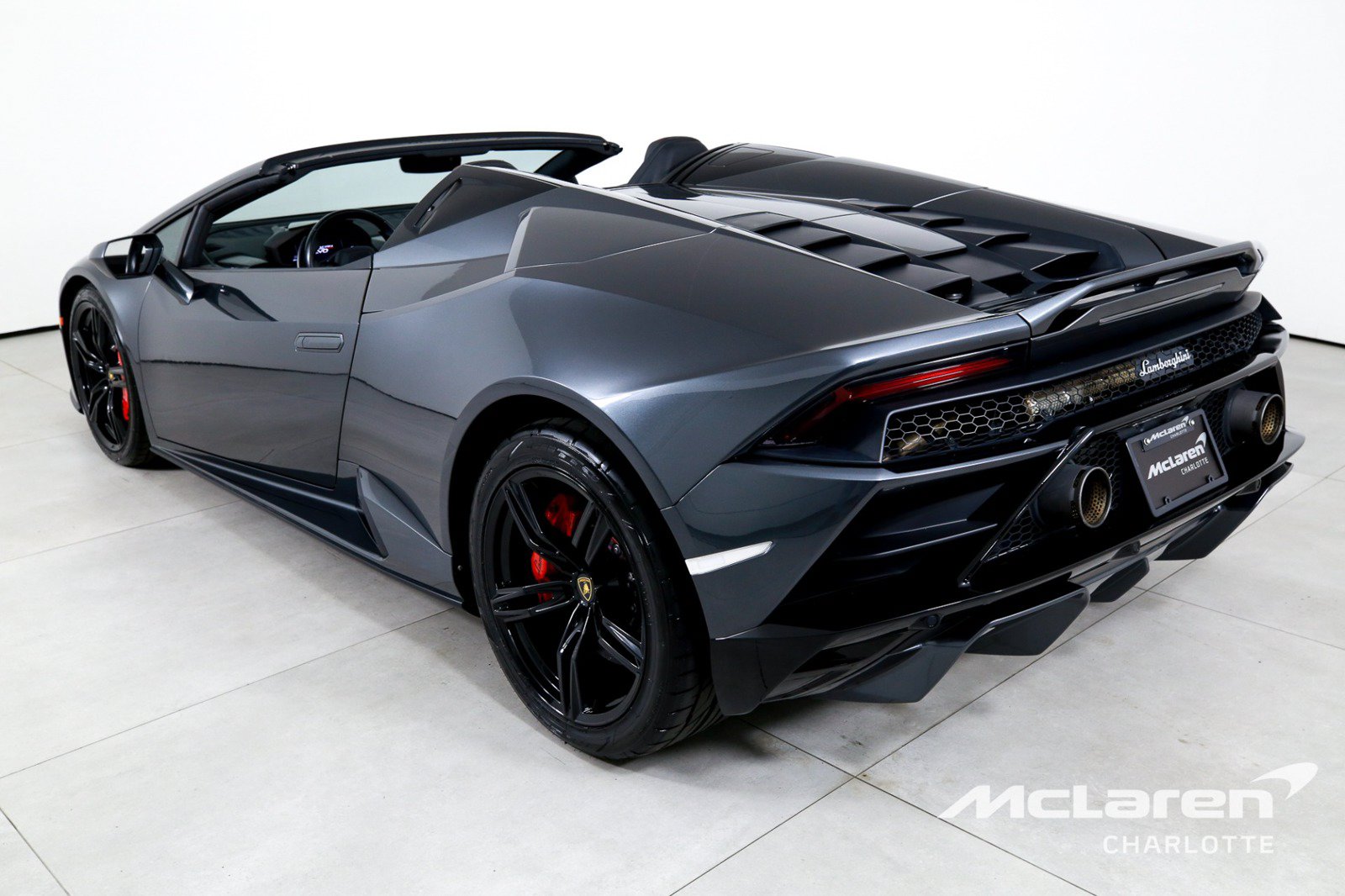 Used 2022 Lamborghini Huracan EVO RWD image 7