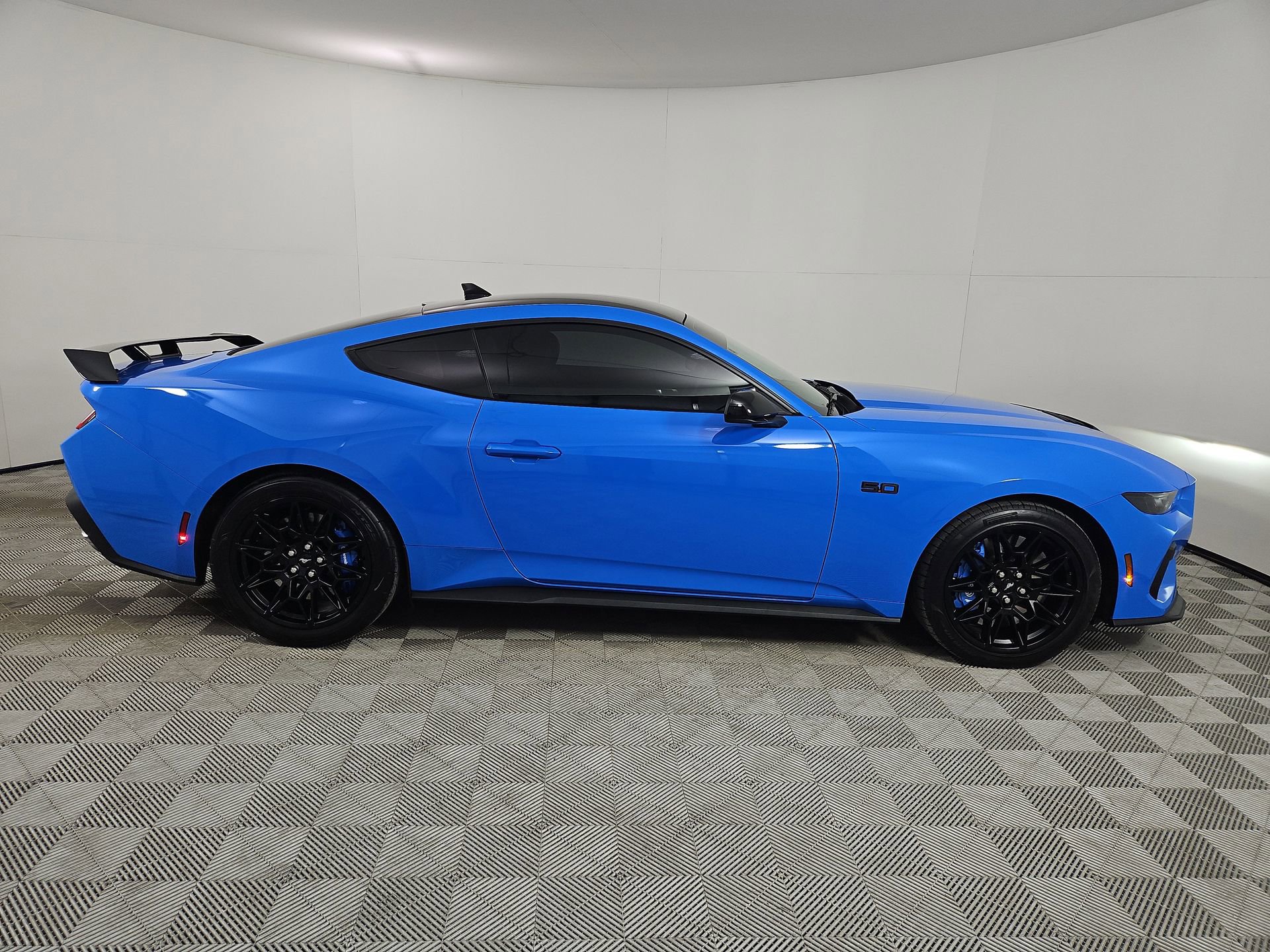 Used 2024 Ford Mustang GT Premium w/ GT Performance Package RWD image 8