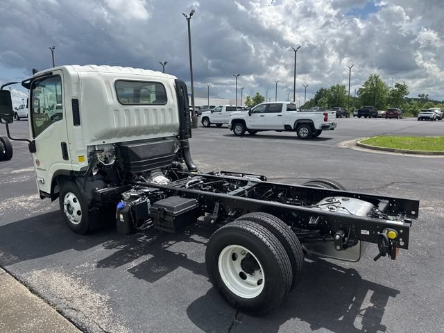 New 2025 Chevrolet Low Cab Forward 4500 XD RWD image 3