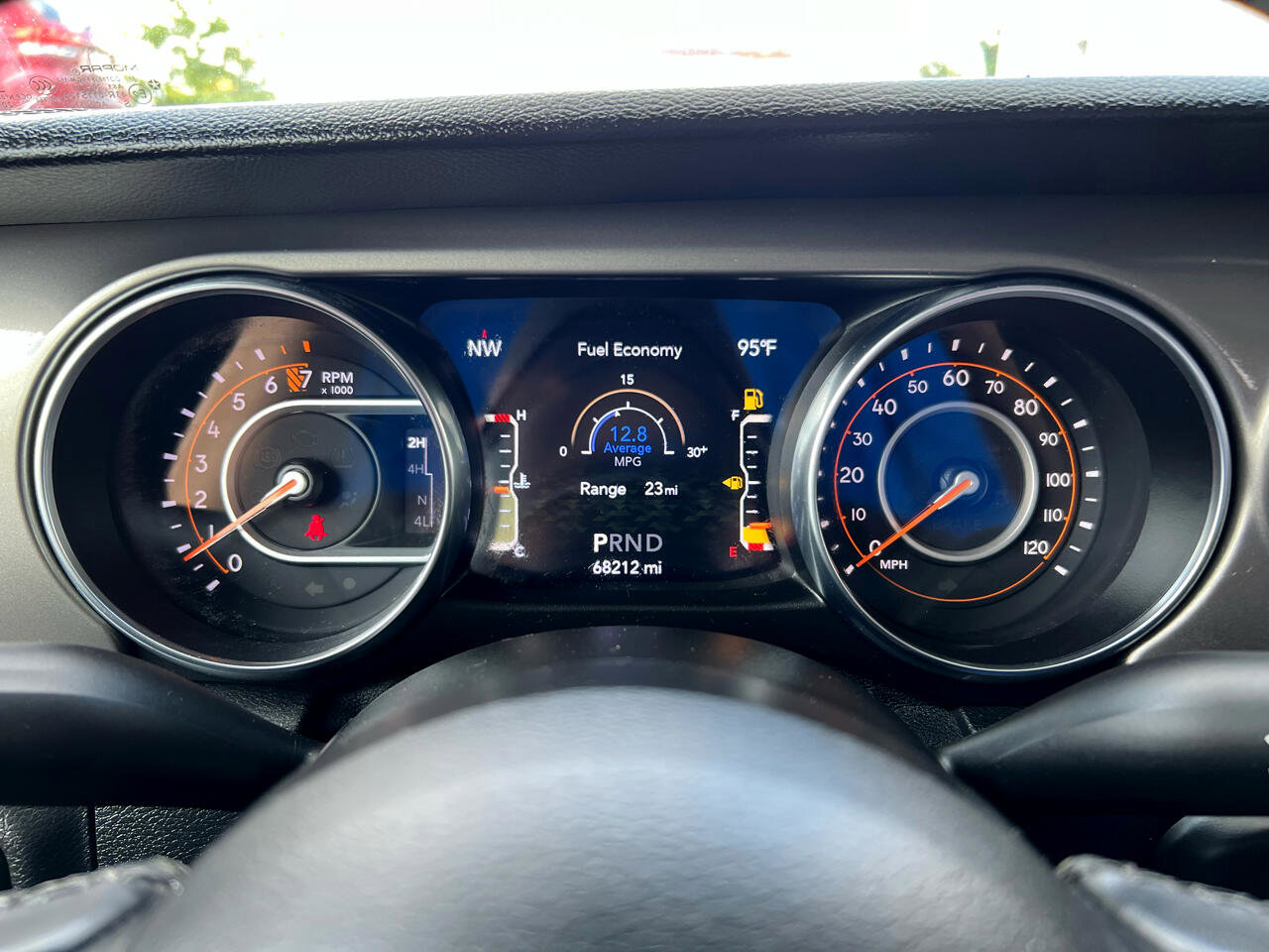 Used 2021 Jeep Gladiator Sport image 15