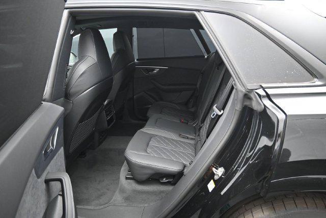 New 2027 Audi SQ8 Premium Plus AWD/4WD image 11