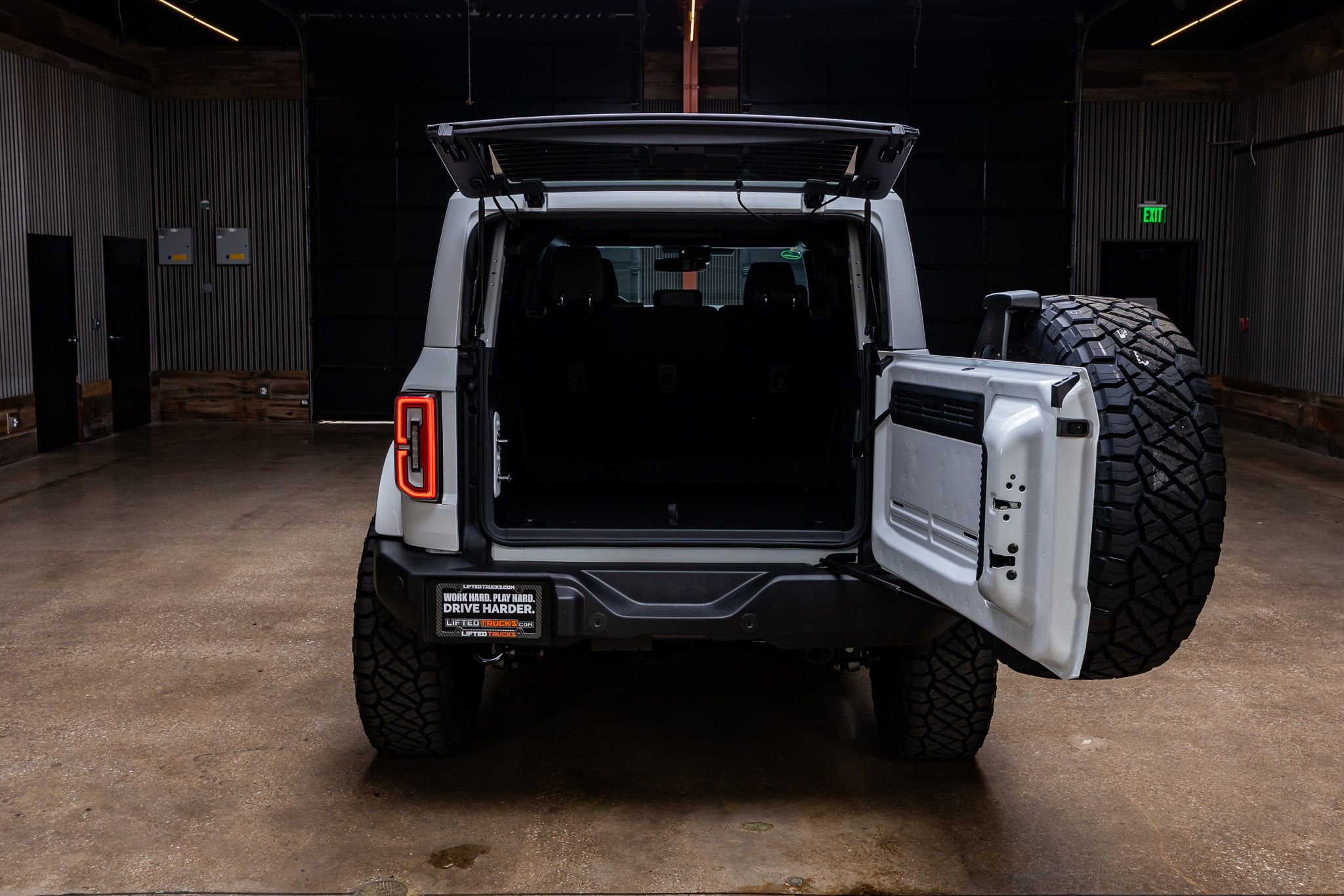 Used 2026 Ford Bronco Outer Banks image 9