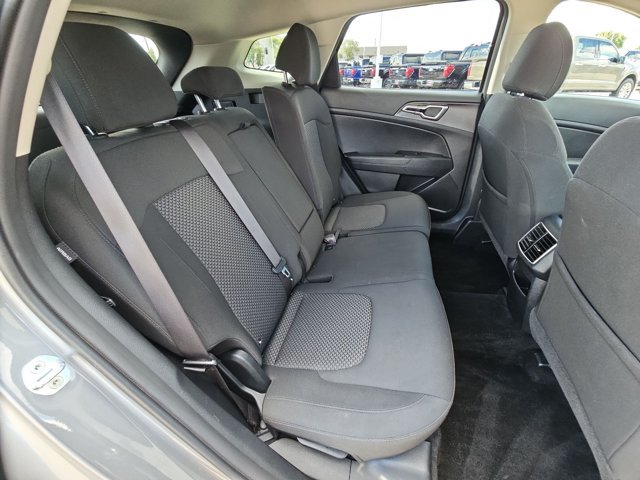 Used 2024 Kia Sportage LX FWD image 18