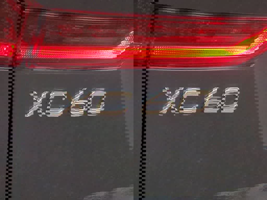 New 2026 Volvo XC60 B5 Plus w/ Protection Package Premier image 12