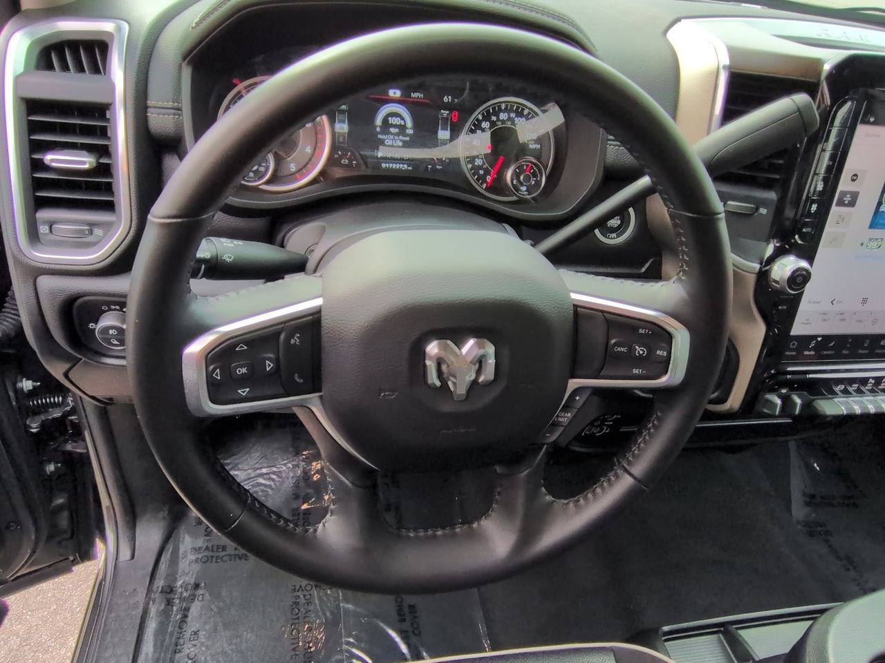 Used 2024 RAM 2500 Laramie AWD/4WD image 10