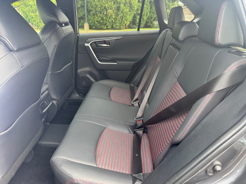 Used 2022 Toyota RAV4 XSE w/ Weather Package AWD/4WD image 19