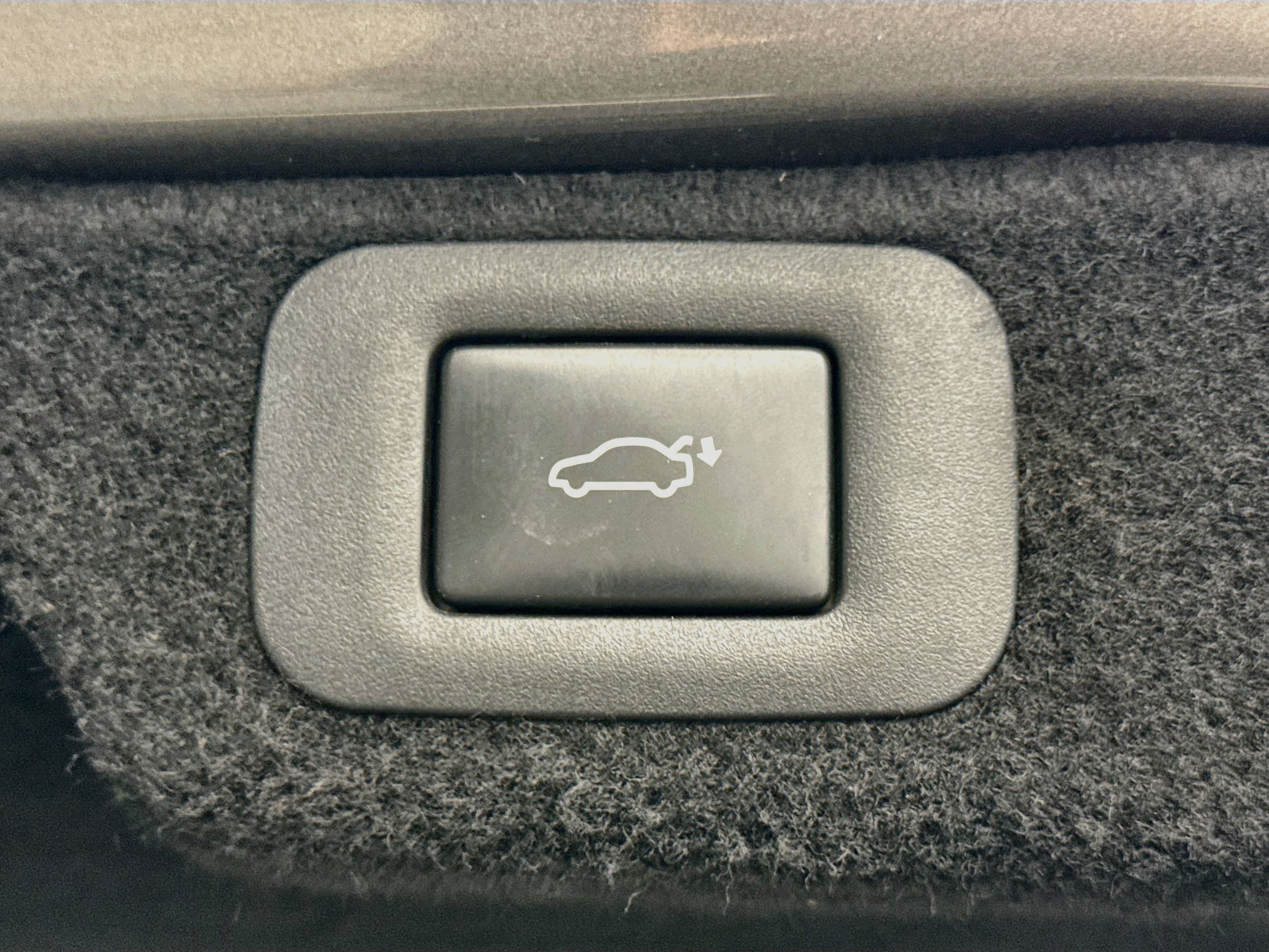 Used 2018 Lexus LS 500 w/ Interior Upgrade Package RWD image 32