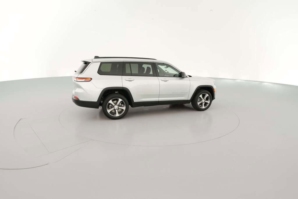 New 2025 Jeep Grand Cherokee L Limited image 13