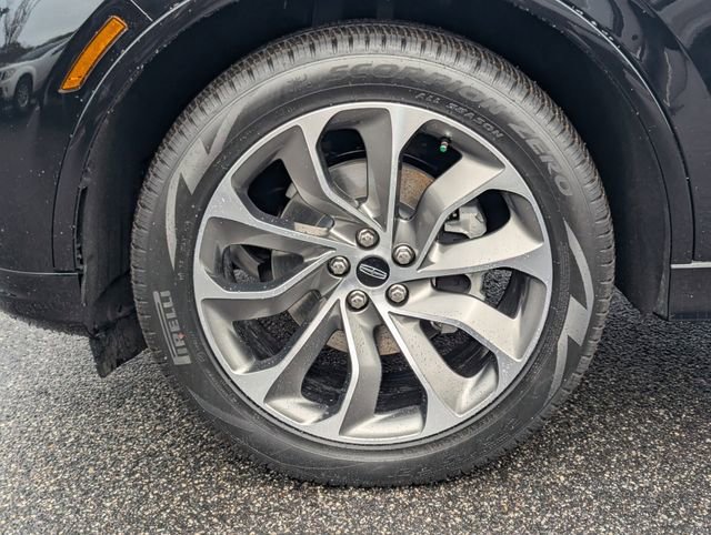 New 2026 Lincoln Aviator 2WD w/ Jet Appearance Package image 9