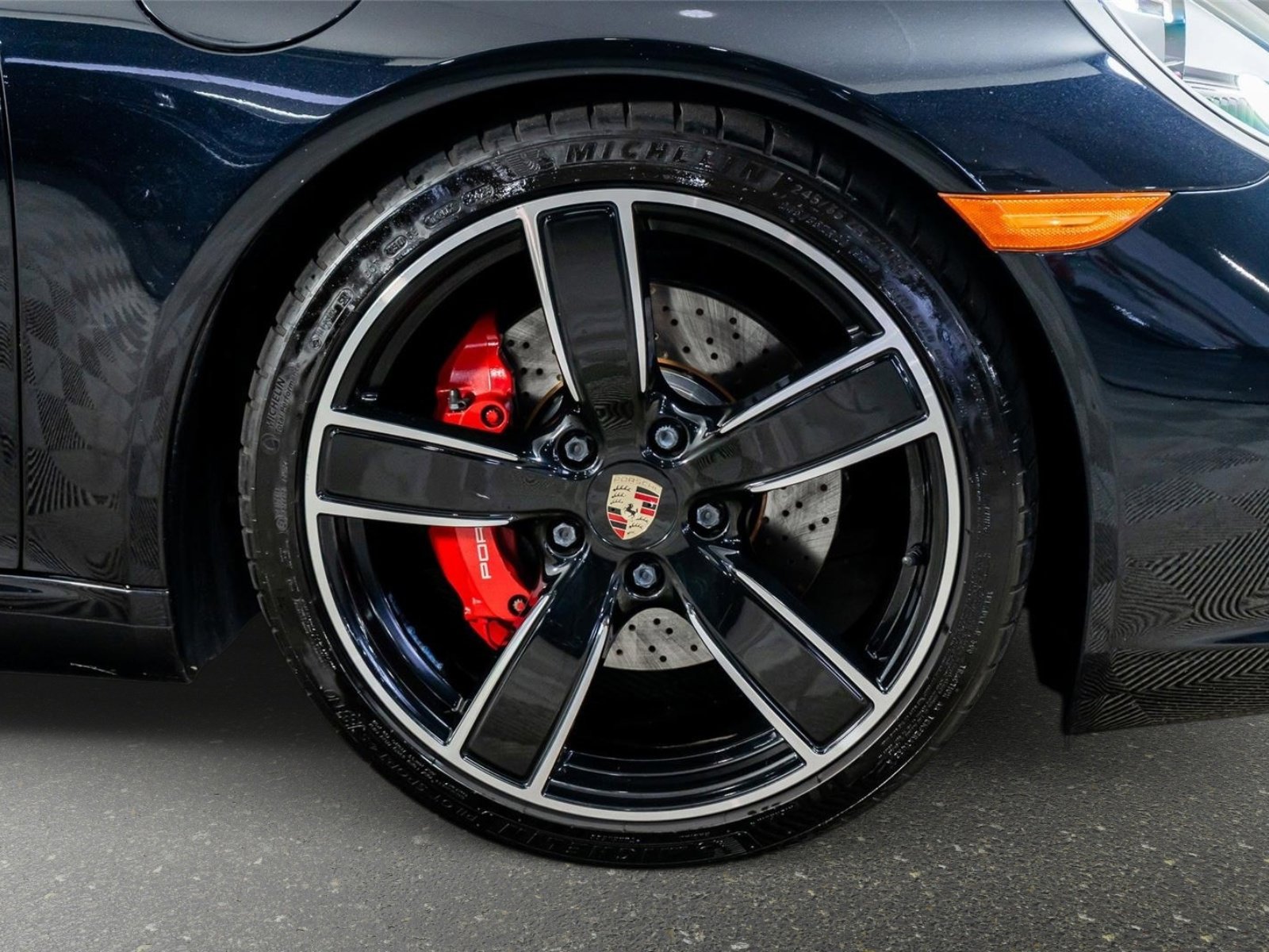 Used 2017 Porsche 911 Carrera S image 7