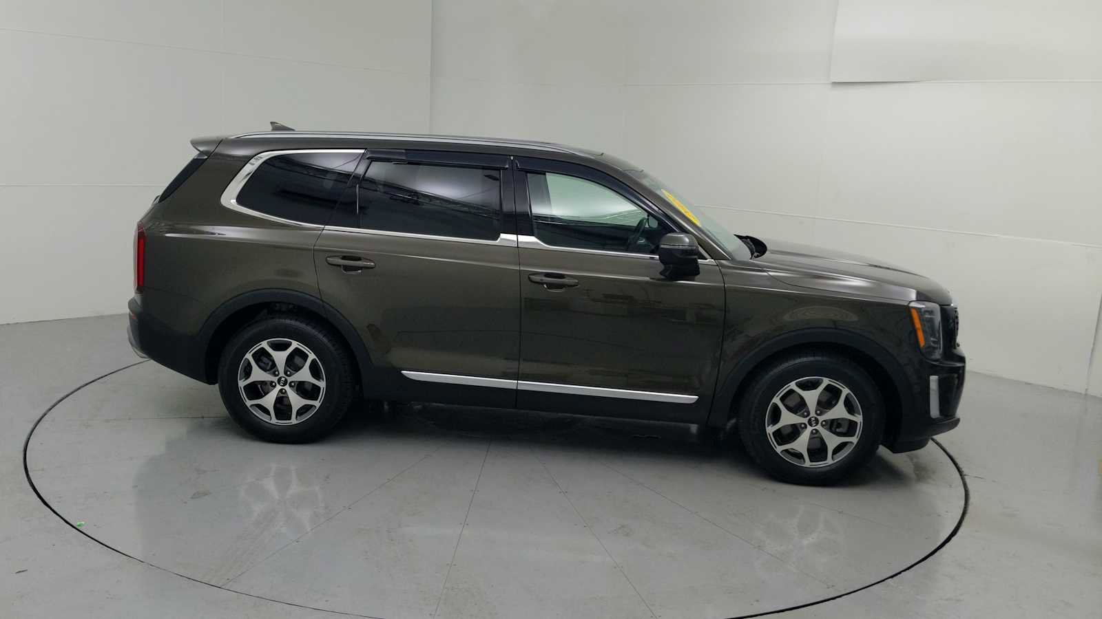 Used 2021 Kia Telluride EX AWD/4WD image 12