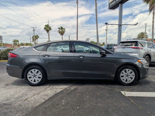 Used 2020 Ford Fusion S FWD image 4