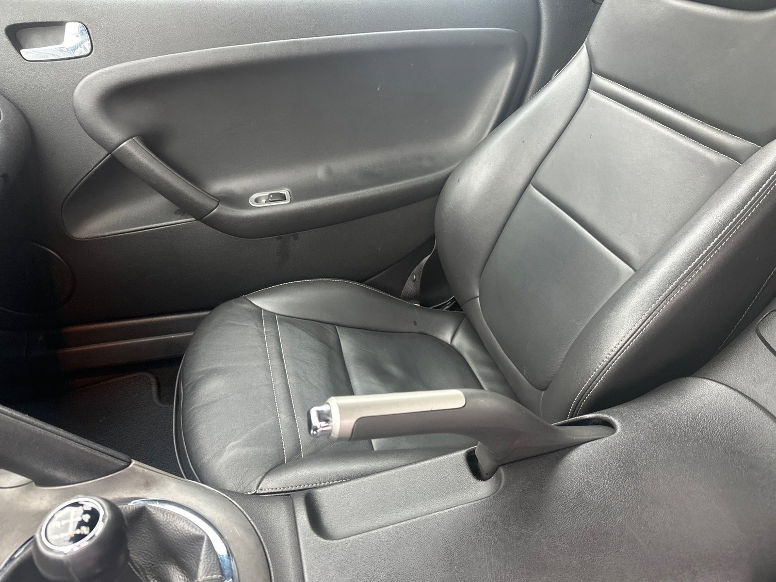 Used 2006 Pontiac Solstice Convertible w/ Premium Package image 16