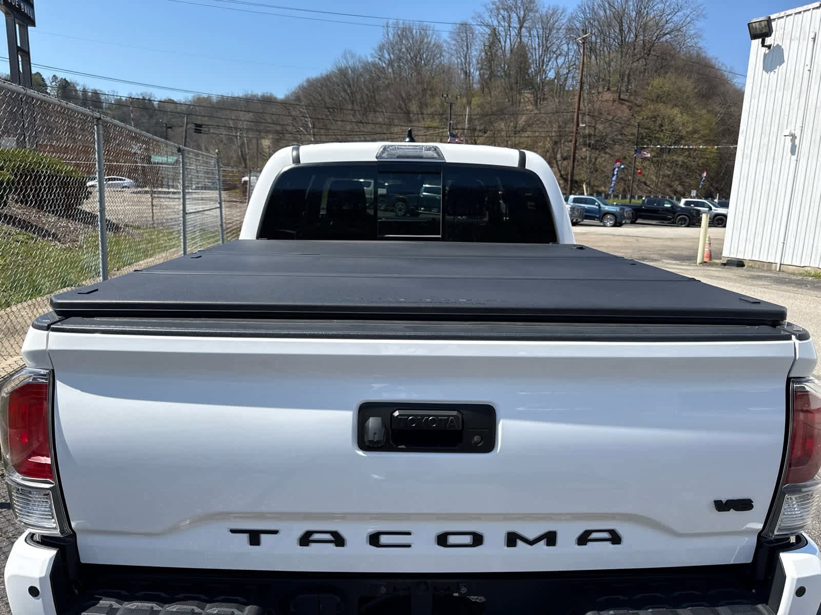 Used 2023 Toyota Tacoma TRD Off-Road w/ Technology Package image 7