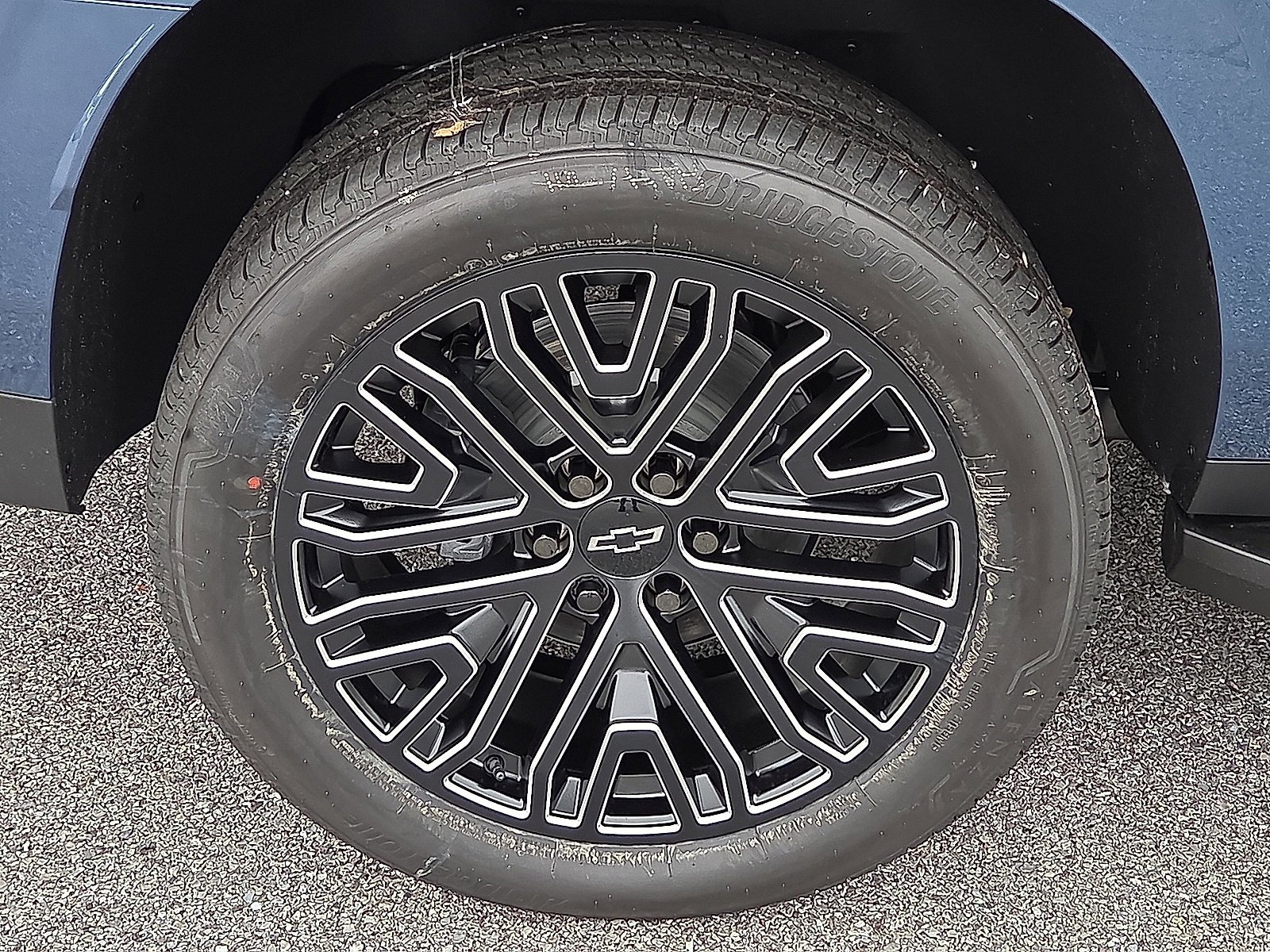 New 2026 Chevrolet Suburban LT w/ LPO, Dark Essentials Package image 7