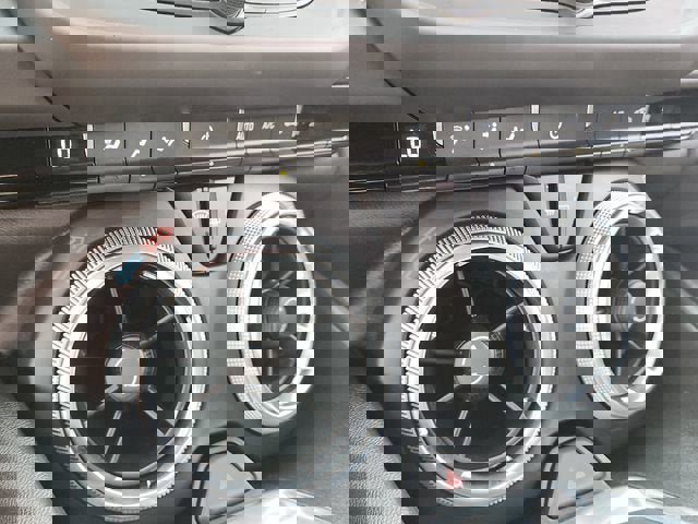 Used 2024 Chevrolet Camaro LT image 21