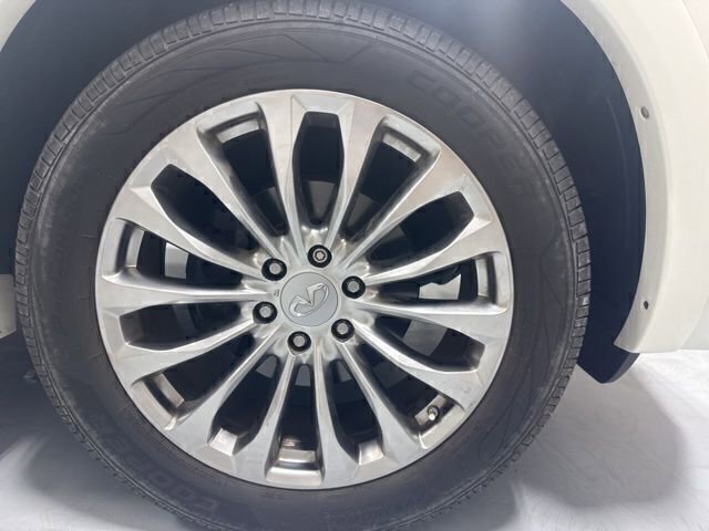 Used 2015 INFINITI QX80 4WD w/ 22" Wheel Package image 4