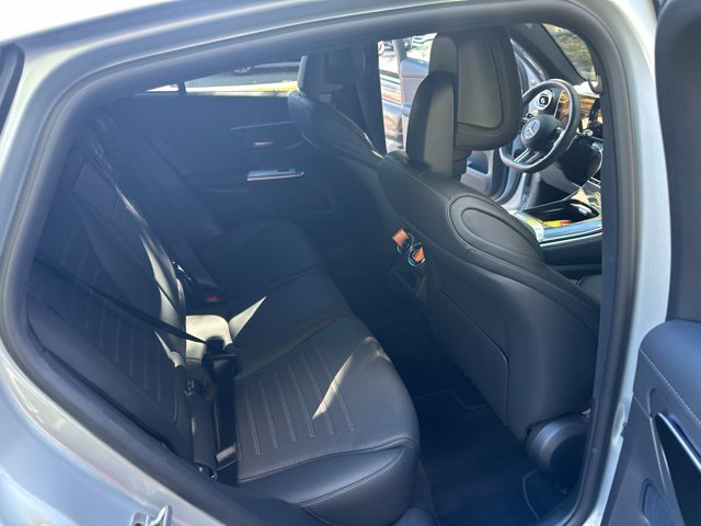 Used 2026 Mercedes-Benz GLC 300 4MATIC image 15