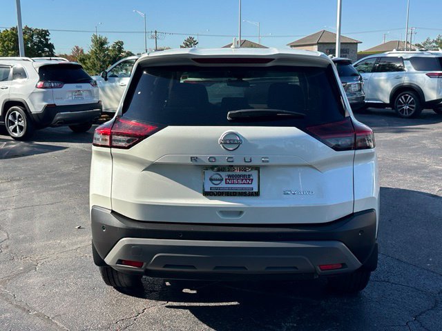 Certified 2023 Nissan Rogue SV AWD/4WD image 4