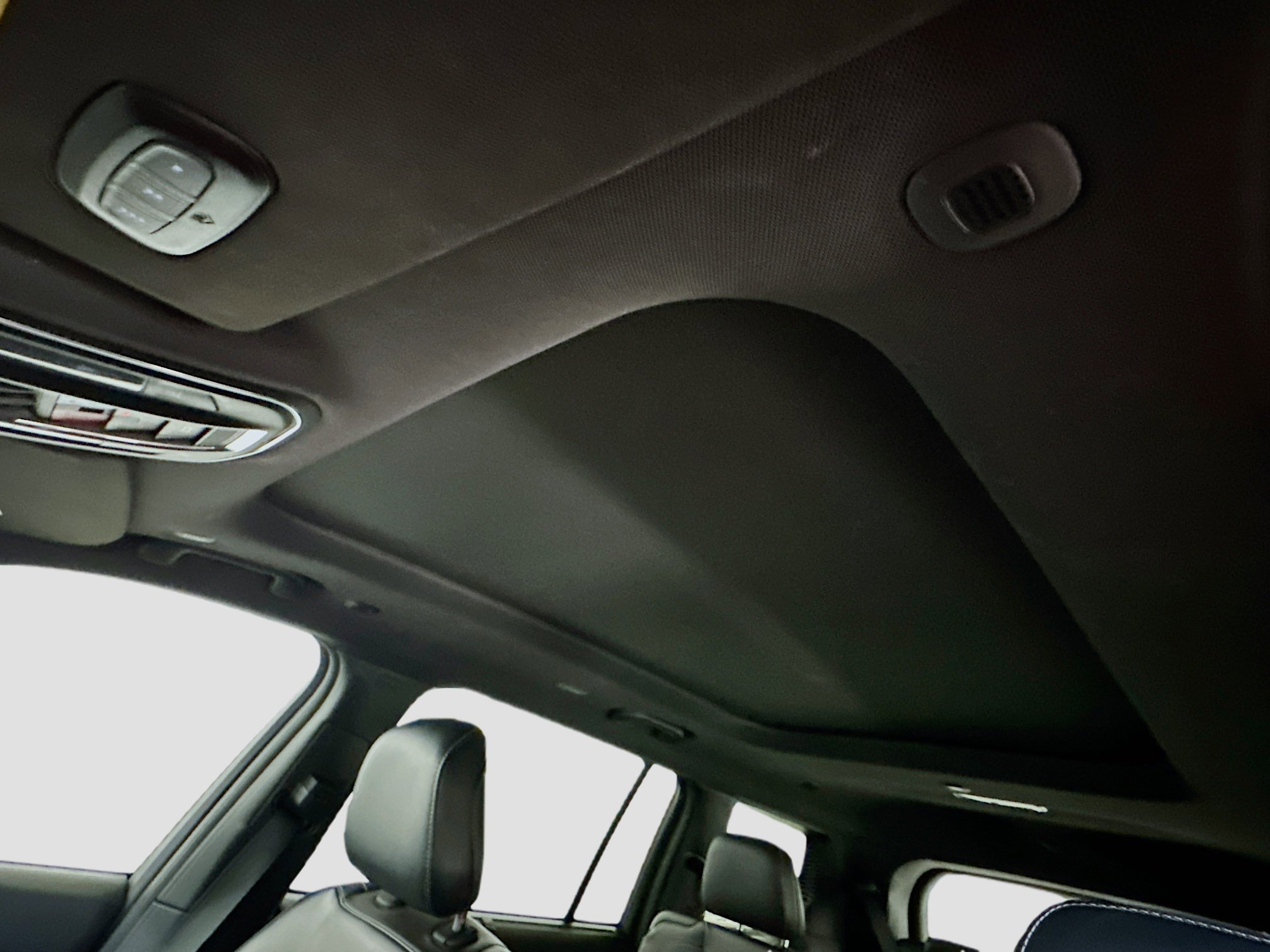 Used 2024 Jeep Grand Cherokee L Limited w/ Luxury Tech Group II image 27