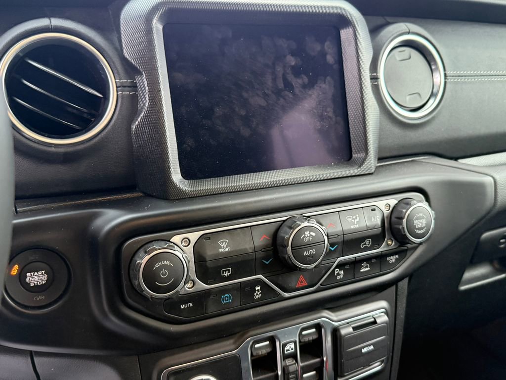 Used 2023 Jeep Wrangler Unlimited Sahara w/ Safety Group image 15