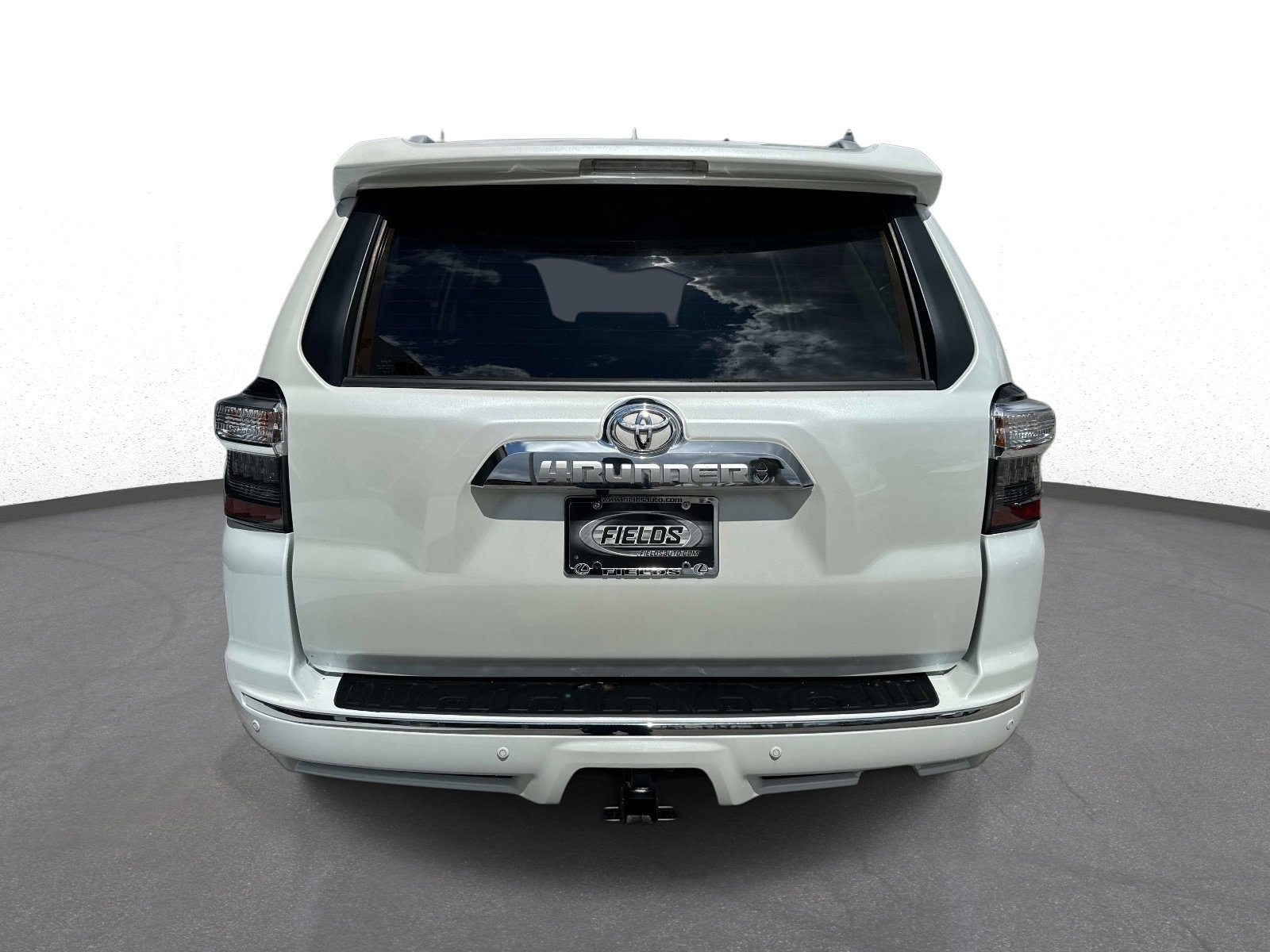 Used 2024 Toyota 4Runner Limited AWD/4WD image 4