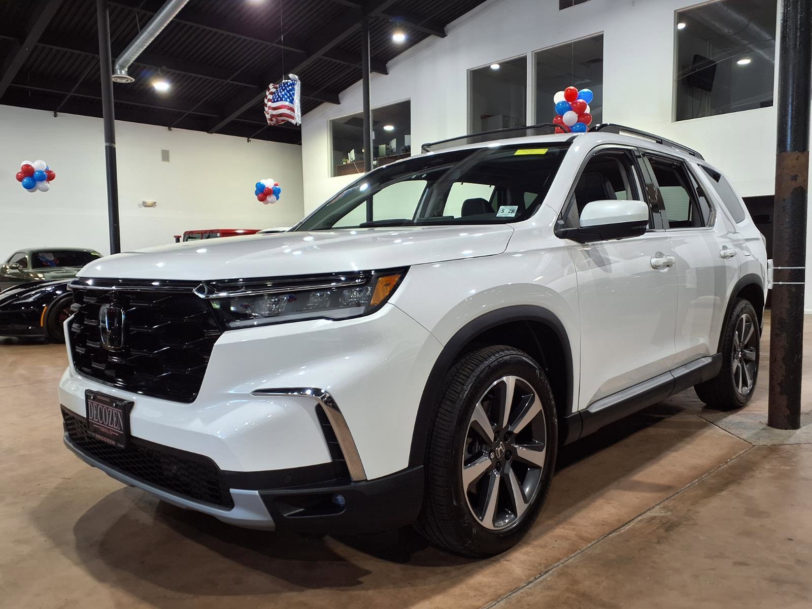 Used 2023 Honda Pilot Elite image 3