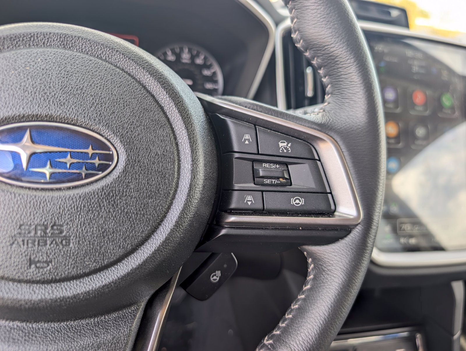 Certified 2024 Subaru Ascent Limited AWD/4WD image 17