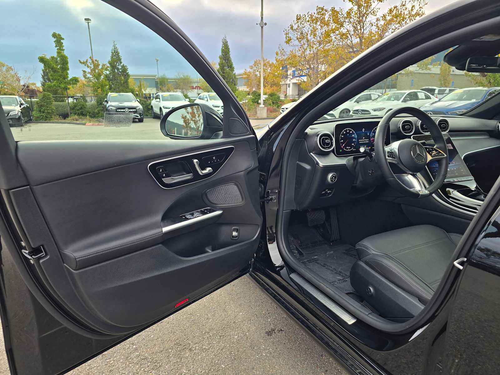 Used 2025 Mercedes-Benz C 300 C 300 image 22