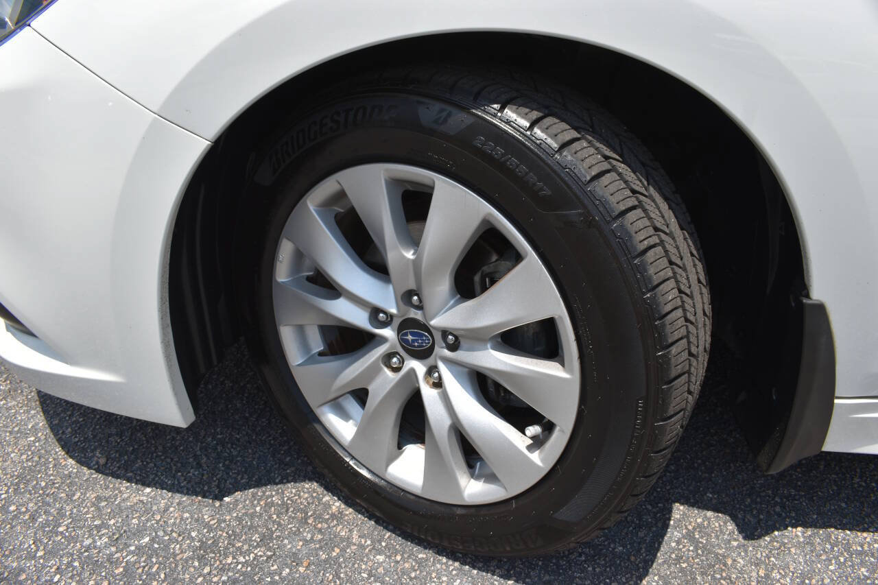Used 2016 Subaru Legacy 2.5i Premium AWD/4WD image 44