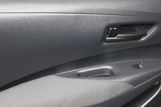 Used 2025 Toyota Corolla LE FWD image 8
