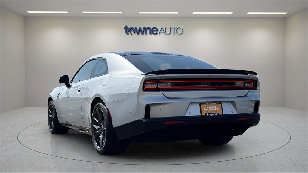 Used 2024 Dodge Charger R/T Scat Pack w/ Plus Group image 3