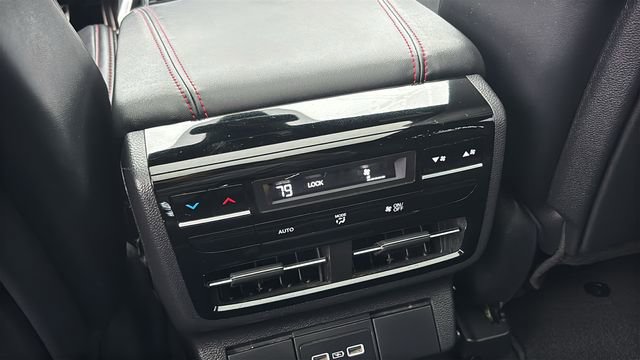 Used 2023 Acura MDX A-Spec image 8