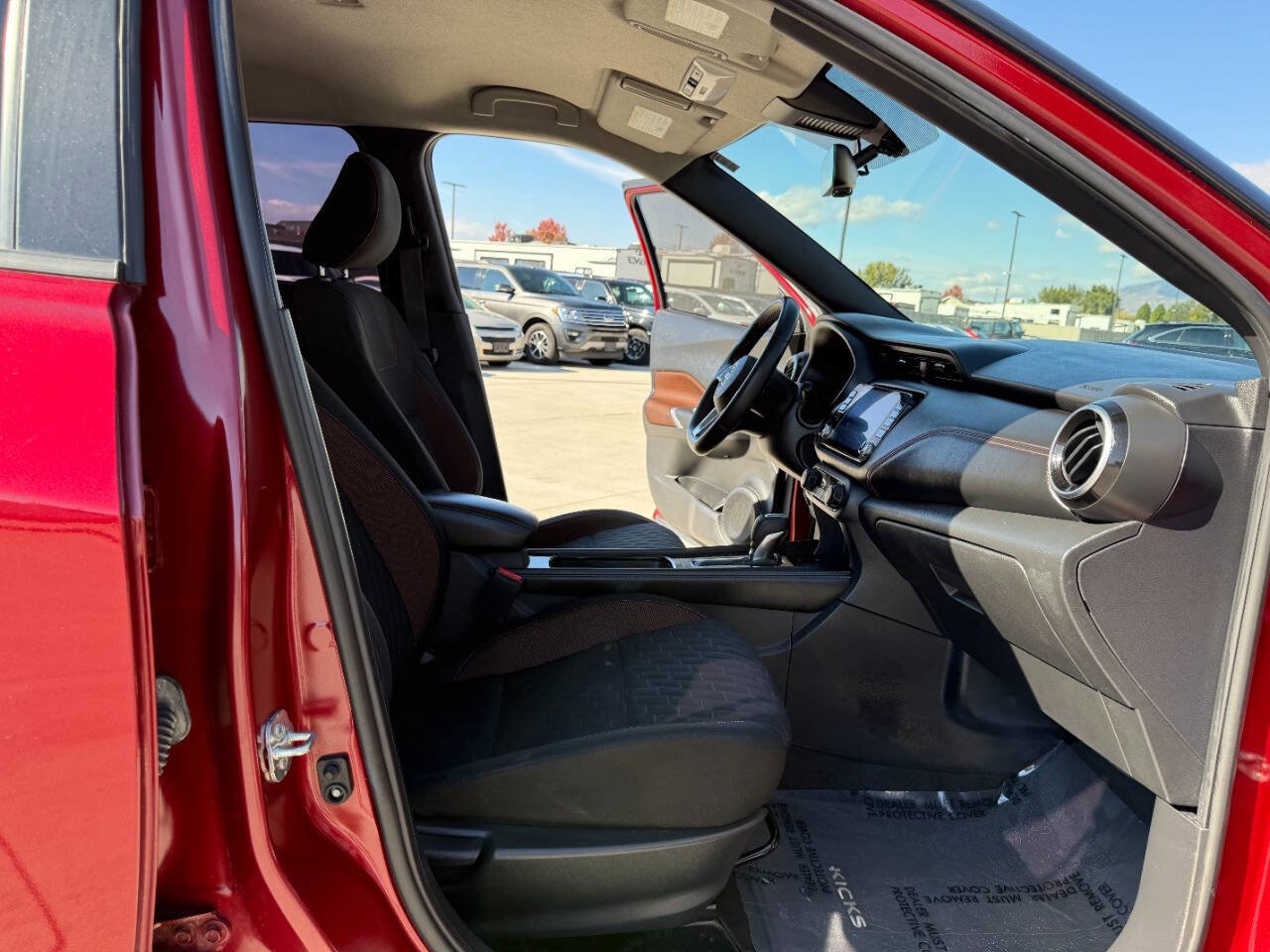 Used 2022 Nissan Kicks SR w/ Interior Electronics Package image 23