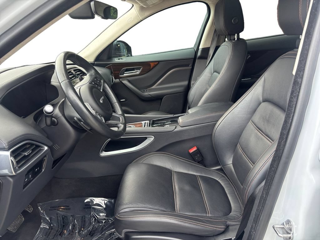 Used 2020 Jaguar F-PACE Prestige AWD/4WD image 9