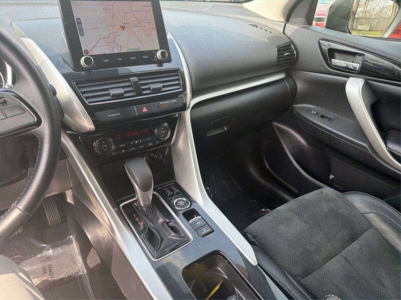Used 2022 Mitsubishi Eclipse Cross SEL AWD/4WD image 34
