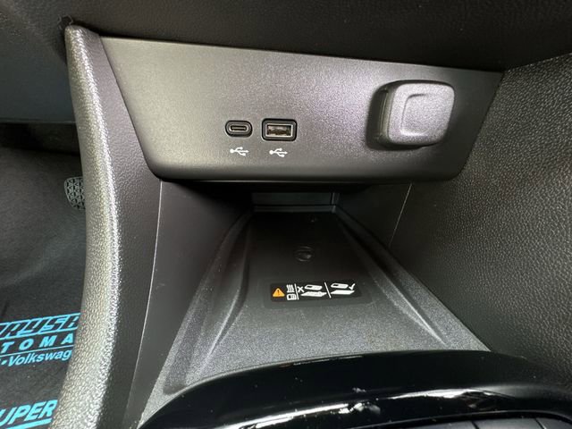 Certified 2024 Buick Encore GX Preferred w/ Comfort Package image 33